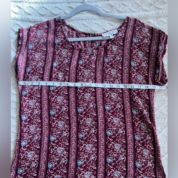 Pink Rose Semi Sheer Burgundy Floral Blouse Women's size medium - Picture 2 of 13